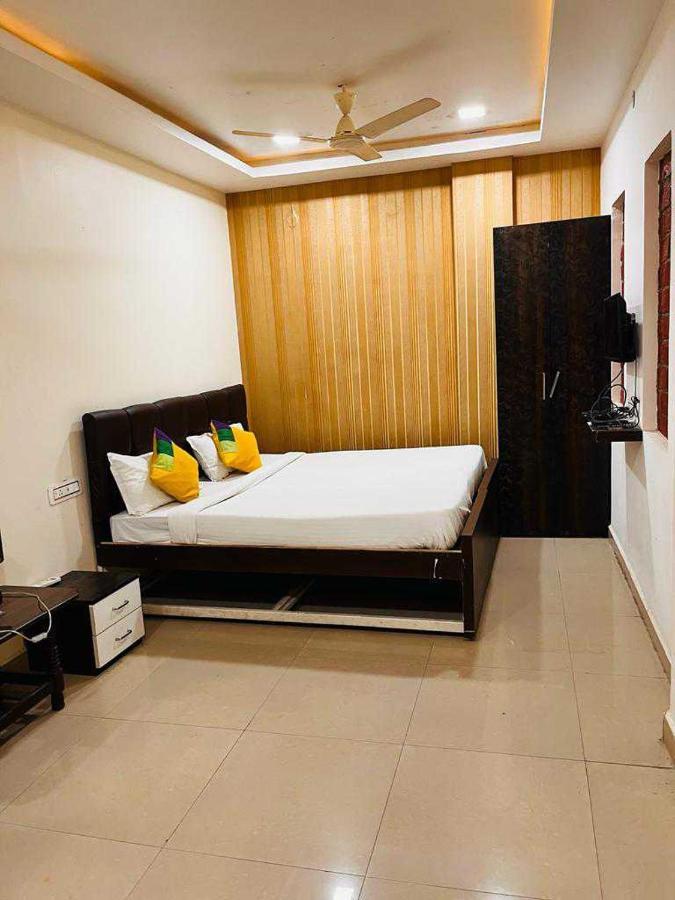 Oyo Hotel Happy Homes Bhopal Buitenkant foto