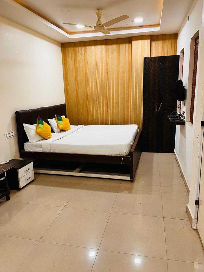 Oyo Hotel Happy Homes Bhopal Buitenkant foto