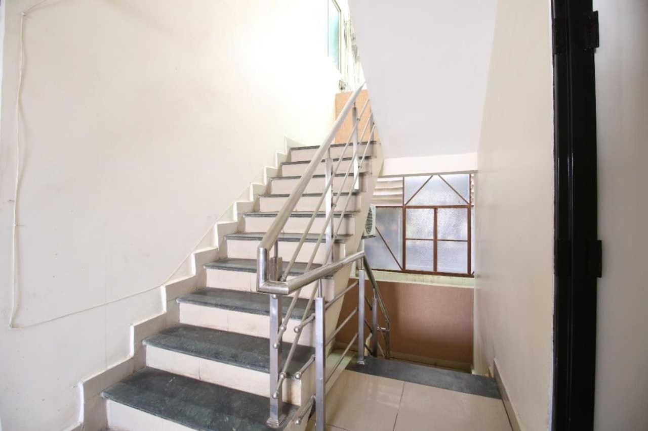 Oyo Hotel Happy Homes Bhopal Buitenkant foto