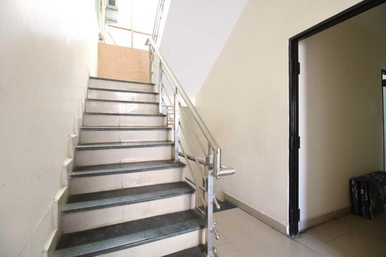 Oyo Hotel Happy Homes Bhopal Buitenkant foto